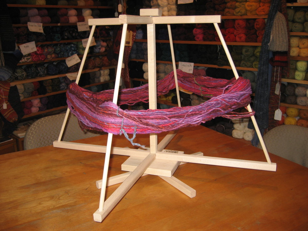 SolidGnik Yarn Swift Ball Winder Knitting Swift, Multicolor