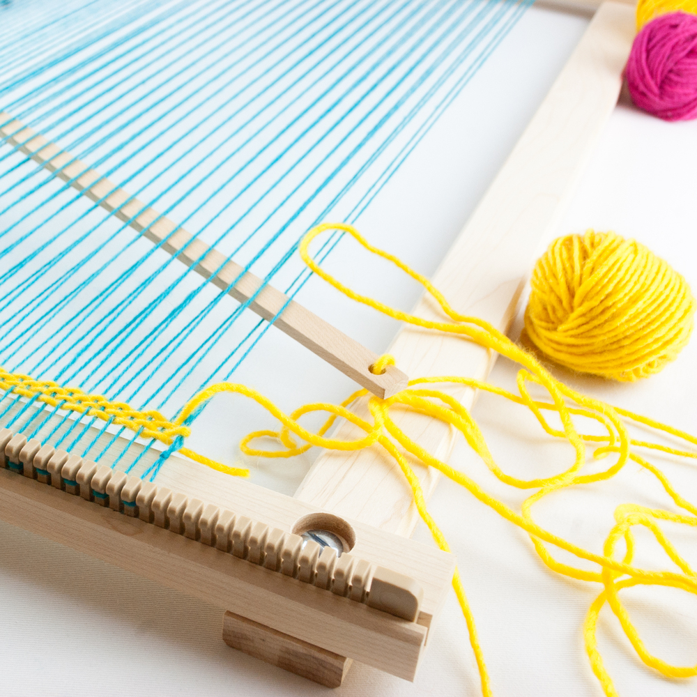 20" Weaving Frame Loom with Stand The Deluxe! Beka