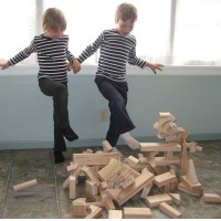 crashing_blocks_200.jpg