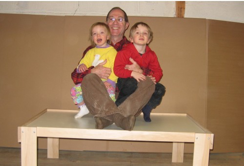 train_table_w_kids.jpg